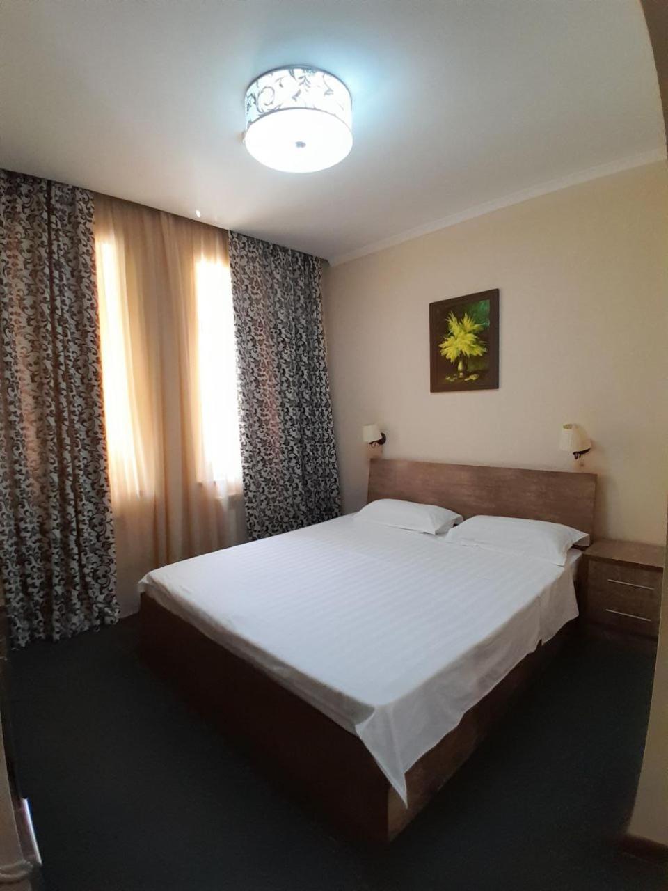 Hotel Bek Samarkand Buitenkant foto