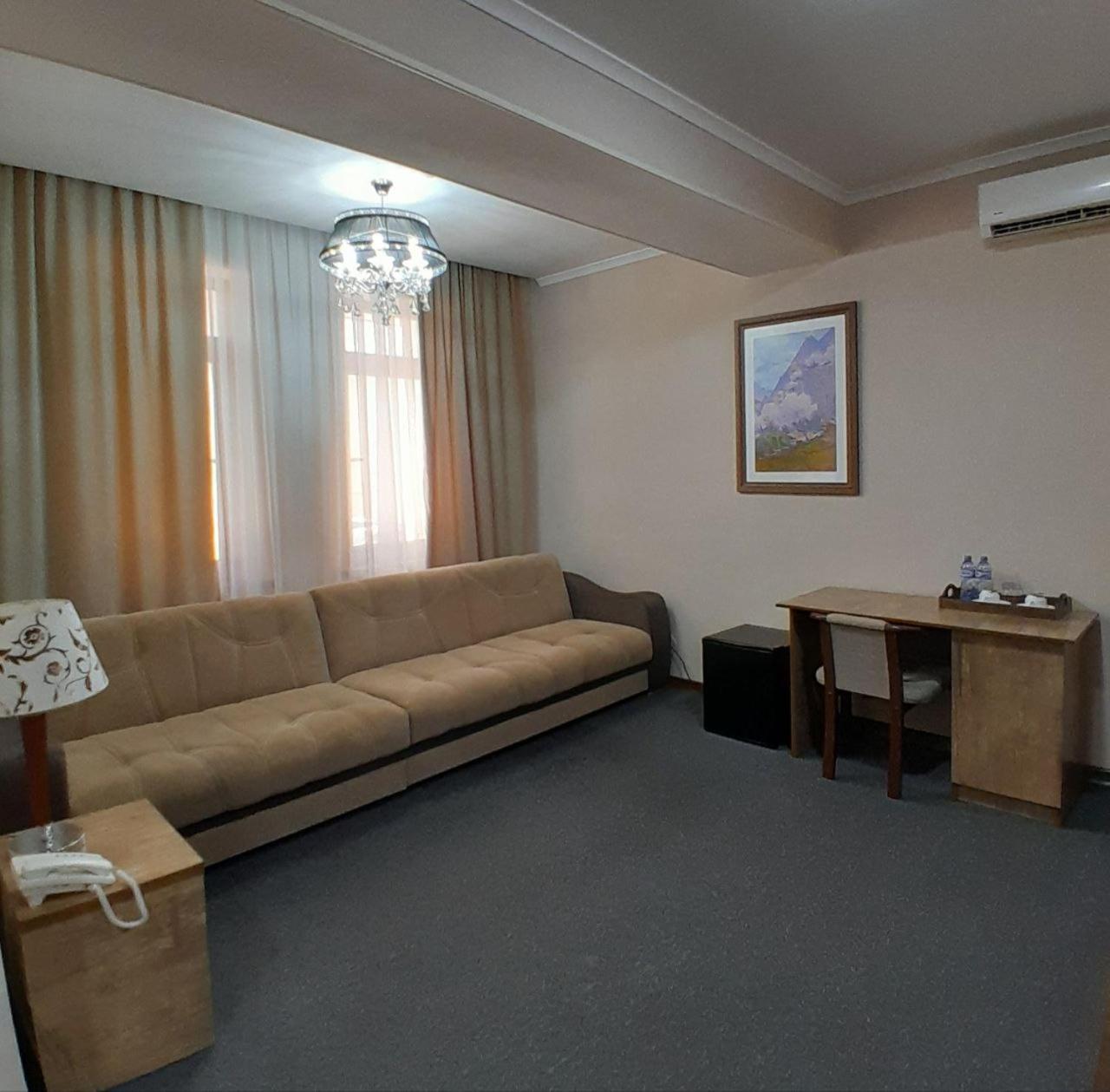 Hotel Bek Samarkand Buitenkant foto